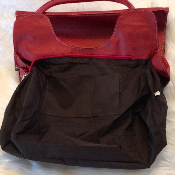 Great No Name Shoulder Bag.
NWOT - Picture 6 of 15